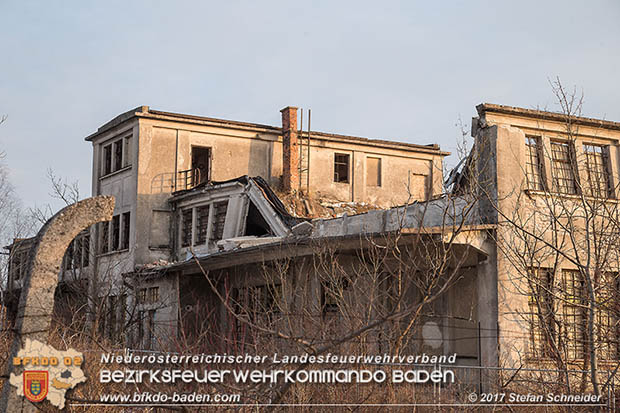 20170118 Sprengungen an einem alten Gebäude in Blumau zwecks Forschungsprojekt des AIT-AUSTRIAN INSTITUTE OF TECHNOLOGY Foto: © Stefan Schneider BFK Baden 20170118 Sprengungen an einem alten Gebäude in Blumau zwecks Forschungsprojekt des AIT-AUSTRIAN INSTITUTE OF TECHNOLOGY Foto: © Stefan Schneider BFK Baden