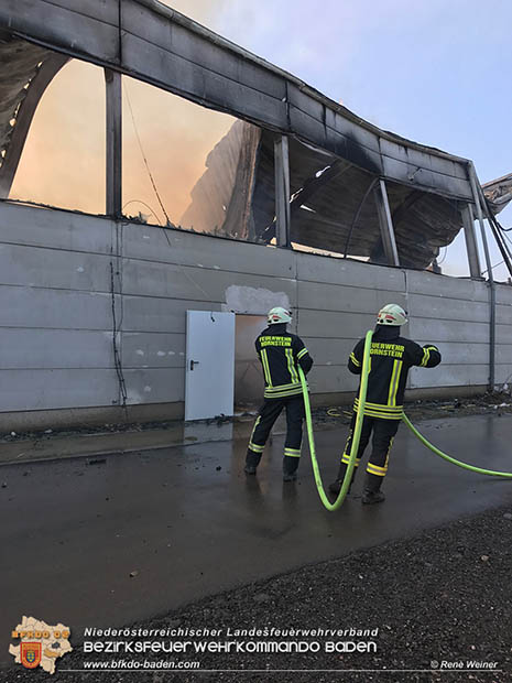 20170122 Großbrand bei Logistik Unternehmen in Wimpassing a.d.Leitha Bgld.  Foto: © ASB Rene Weiner AFK Ebreichsdorf