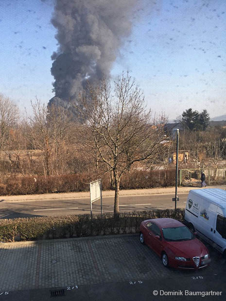 20170122 Großbrand bei Logistik Unternehmen in Wimpassing a.d.Leitha Bgld.  Foto: © Dominik Baumgartner