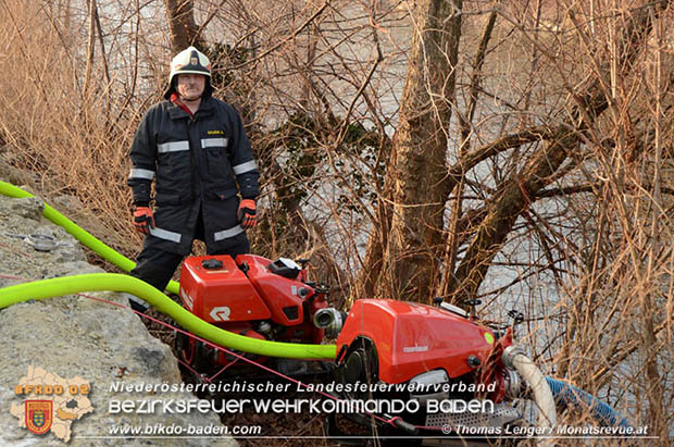 20170122 Großbrand bei Logistik Unternehmen in Wimpassing a.d.Leitha Bgld. Foto: © Thomas Lenger Monatsrevue.at 20170122 Großbrand bei Logistik Unternehmen in Wimpassing a.d.Leitha Bgld. Foto: © Thomas Lenger Monatsrevue.at