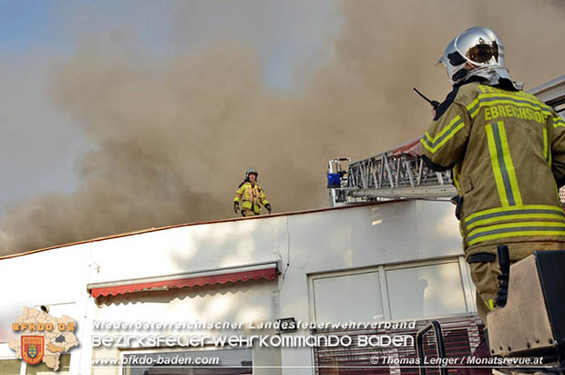 20170122 Großbrand bei Logistik Unternehmen in Wimpassing a.d.Leitha Bgld. Foto: © Thomas Lenger Monatsrevue.at 20170122 Großbrand bei Logistik Unternehmen in Wimpassing a.d.Leitha Bgld. Foto: © Thomas Lenger Monatsrevue.at