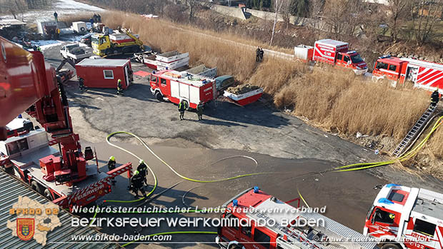 20170122 Großbrand bei Logistik Unternehmen in Wimpassing a.d.Leitha Bgld. Foto: © Freiwillige Feuerwehr Pottendorf 20170122 Großbrand bei Logistik Unternehmen in Wimpassing a.d.Leitha Bgld. Foto: © Freiwillige Feuerwehr Pottendorf