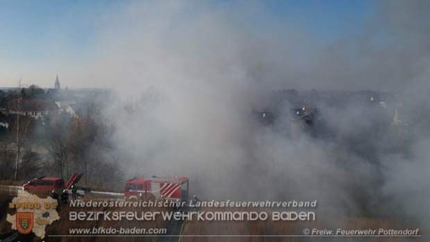 20170122 Großbrand bei Logistik Unternehmen in Wimpassing a.d.Leitha Bgld. Foto: © Freiwillige Feuerwehr Pottendorf 20170122 Großbrand bei Logistik Unternehmen in Wimpassing a.d.Leitha Bgld. Foto: © Freiwillige Feuerwehr Pottendorf