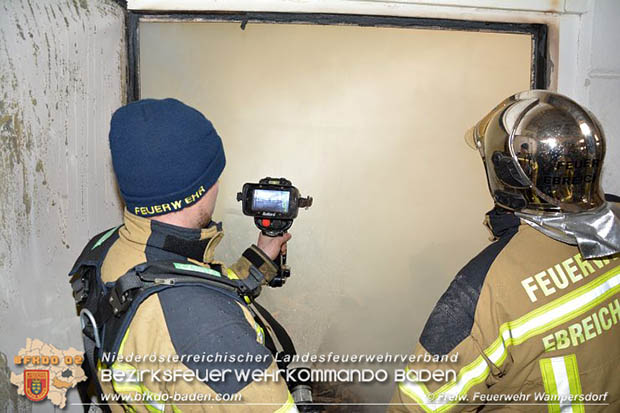 20170122 Großbrand bei Logistik Unternehmen in Wimpassing a.d.Leitha Bgld. Foto: © FF Wampersdorf / Christian Blüml 20170122 Großbrand bei Logistik Unternehmen in Wimpassing a.d.Leitha Bgld. Foto: © FF Wampersdorf / Christian Blüml