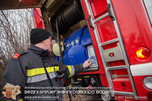 20170128 Brand eines Grünschnitthaufen in Tattendorf  Foto: © Stefan Schneider BFK Presseteam
