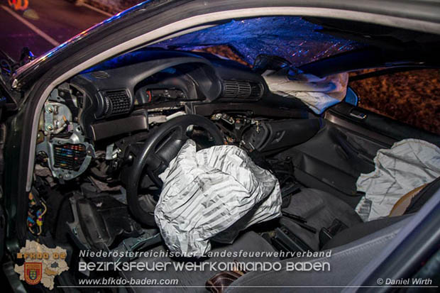20170129 Folgenschwerer Verkehrsunfall mit zwei Toten auf der Landestrasse 4040 Leobersdorf-Sollenau  Foto: © Daniel Wirth