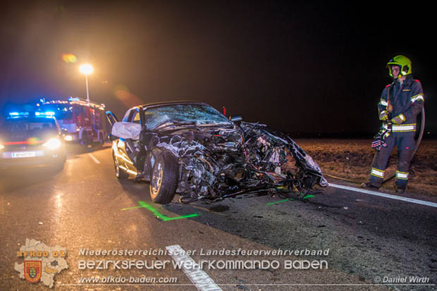 20170129 Folgenschwerer Verkehrsunfall mit zwei Toten auf der Landestrasse 4040 Leobersdorf-Sollenau  Foto: © Daniel Wirth