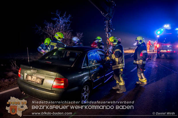 20170129 Folgenschwerer Verkehrsunfall mit zwei Toten auf der Landestrasse 4040 Leobersdorf-Sollenau  Foto: © Daniel Wirth