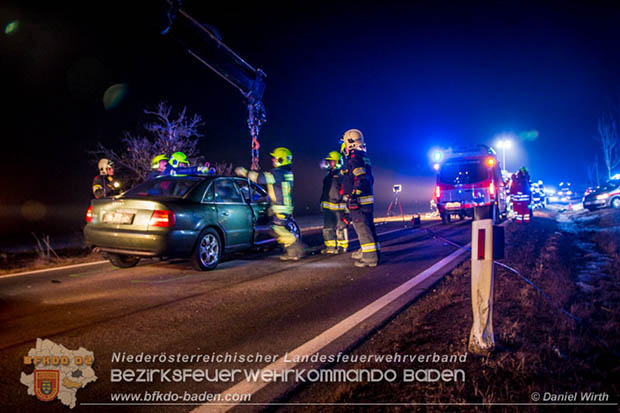 20170129 Folgenschwerer Verkehrsunfall mit zwei Toten auf der Landestrasse 4040 Leobersdorf-Sollenau  Foto: © Daniel Wirth