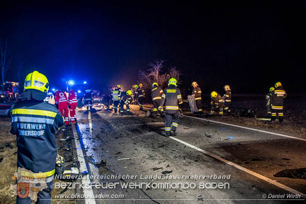 20170129 Folgenschwerer Verkehrsunfall mit zwei Toten auf der Landestrasse 4040 Leobersdorf-Sollenau  Foto: © Daniel Wirth