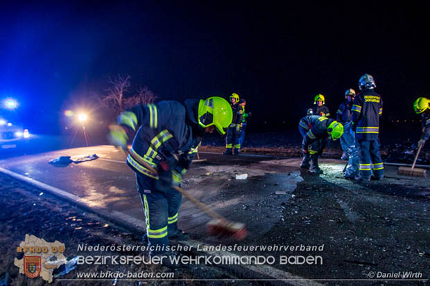 20170129 Folgenschwerer Verkehrsunfall mit zwei Toten auf der Landestrasse 4040 Leobersdorf-Sollenau  Foto: © Daniel Wirth