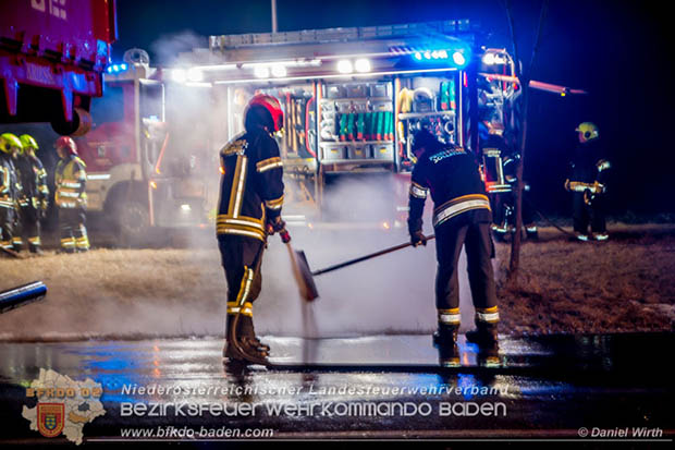 20170129 Folgenschwerer Verkehrsunfall mit zwei Toten auf der Landestrasse 4040 Leobersdorf-Sollenau  Foto: © Daniel Wirth