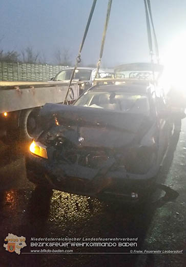 20170130 Massenunfall auf der A2 bei Kottingbrunn RFb Wien  Foto: © Freiwillige Feuerwehr Leobersdorf