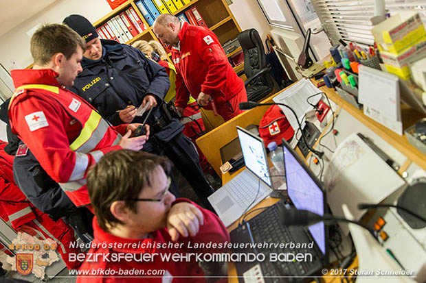 20170201 Suchaktion nach 22-jaehrigen Mann in Pottendorf Foto: Stefan Schneider BFK Baden 20170201 Suchaktion nach 22-jaehrigen Mann in Pottendorf Foto: Stefan Schneider BFK Baden
