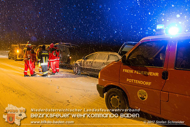 20170201 Suchaktion nach 22-jaehrigen Mann in Pottendorf Foto: Stefan Schneider BFK Baden 20170201 Suchaktion nach 22-jaehrigen Mann in Pottendorf Foto: Stefan Schneider BFK Baden