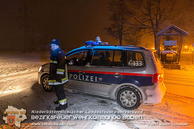 20170201 Suchaktion nach 22-jaehrigen Mann in Pottendorf Foto: Stefan Schneider BFK Baden 20170201 Suchaktion nach 22-jaehrigen Mann in Pottendorf Foto: Stefan Schneider BFK Baden