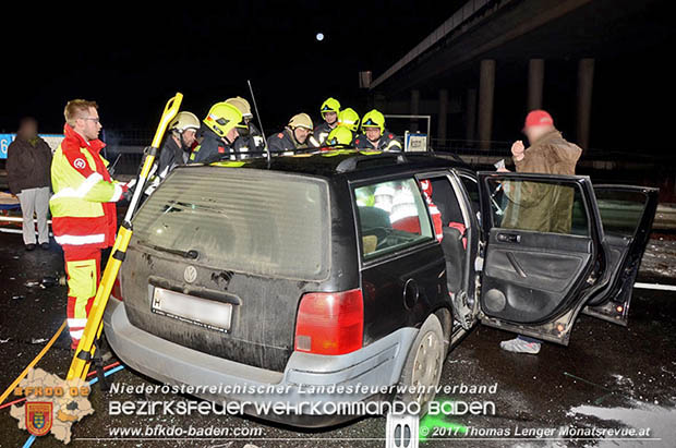 20170202 Schwerer Verkehrsunfall mit eingeklemmter Person LB16 X L156 Trumau Foto: © Thomas Lenger Monatsrevue.at 20170202 Schwerer Verkehrsunfall mit eingeklemmter Person LB16 X L156 Trumau Foto: © Thomas Lenger Monatsrevue.at