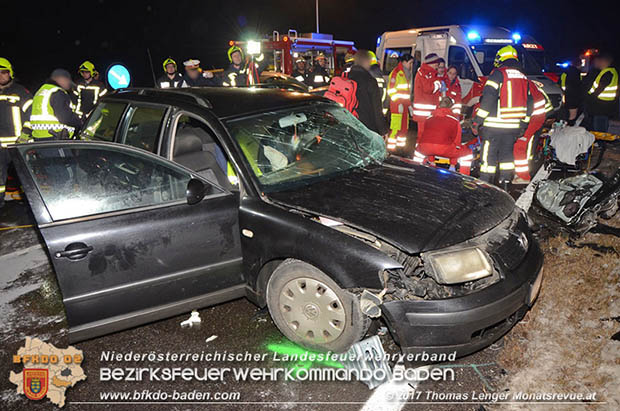 20170202 Schwerer Verkehrsunfall mit eingeklemmter Person LB16 X L156 Trumau Foto: © Thomas Lenger Monatsrevue.at 20170202 Schwerer Verkehrsunfall mit eingeklemmter Person LB16 X L156 Trumau Foto: © Thomas Lenger Monatsrevue.at