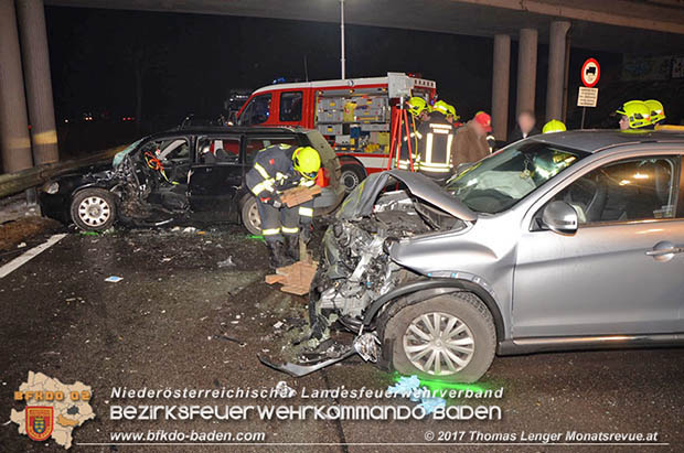 20170202 Schwerer Verkehrsunfall mit eingeklemmter Person LB16 X L156 Trumau Foto: © Thomas Lenger Monatsrevue.at 20170202 Schwerer Verkehrsunfall mit eingeklemmter Person LB16 X L156 Trumau Foto: © Thomas Lenger Monatsrevue.at