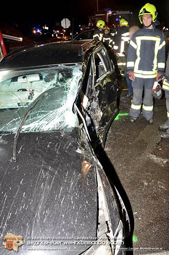 20170202 Schwerer Verkehrsunfall mit eingeklemmter Person LB16 X L156 Trumau Foto: © Thomas Lenger Monatsrevue.at 20170202 Schwerer Verkehrsunfall mit eingeklemmter Person LB16 X L156 Trumau Foto: © Thomas Lenger Monatsrevue.at