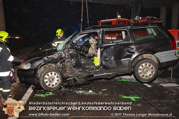 20170202 Schwerer Verkehrsunfall mit eingeklemmter Person LB16 X L156 Trumau Foto: © Thomas Lenger Monatsrevue.at 20170202 Schwerer Verkehrsunfall mit eingeklemmter Person LB16 X L156 Trumau Foto: © Thomas Lenger Monatsrevue.at