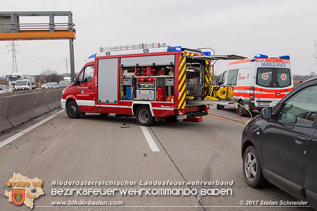 20170210 Massenunfall auf der A2 Südautobahn RFb Wien  Foto: © Stefan Schneider BFK Baden