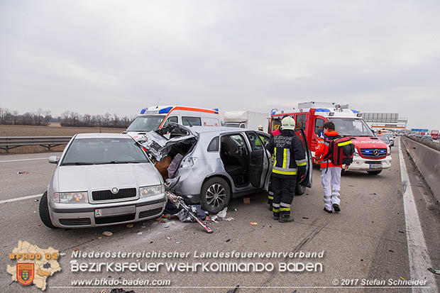 20170210 Massenunfall auf der A2 Südautobahn RFb Wien Foto: © Stefan Schneider BFK Baden