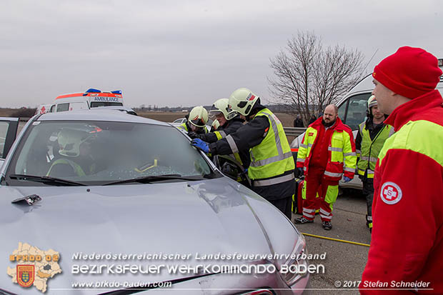 20170210 Massenunfall auf der A2 Südautobahn RFb Wien Foto: © Stefan Schneider BFK Baden