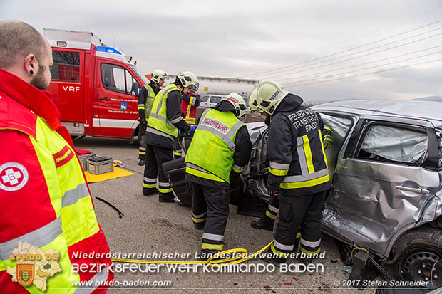 20170210 Massenunfall auf der A2 Südautobahn RFb Wien Foto: © Stefan Schneider BFK Baden