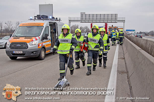 20170210 Massenunfall auf der A2 Südautobahn RFb Wien Foto: © Stefan Schneider BFK Baden