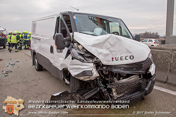 20170210 Massenunfall auf der A2 Südautobahn RFb Wien Foto: © Stefan Schneider BFK Baden