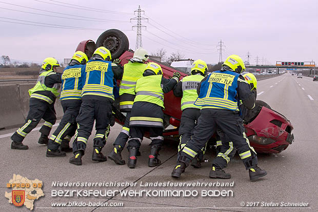 20170210 Massenunfall auf der A2 Südautobahn RFb Wien Foto: © Stefan Schneider BFK Baden