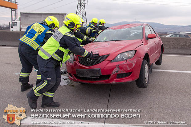 20170210 Massenunfall auf der A2 Südautobahn RFb Wien Foto: © Stefan Schneider BFK Baden