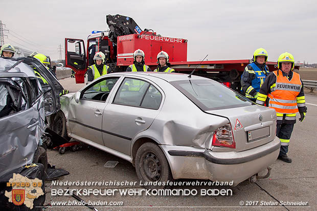 20170210 Massenunfall auf der A2 Südautobahn RFb Wien Foto: © Stefan Schneider BFK Baden