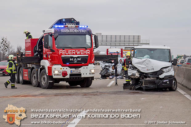 20170210 Massenunfall auf der A2 Südautobahn RFb Wien Foto: © Stefan Schneider BFK Baden