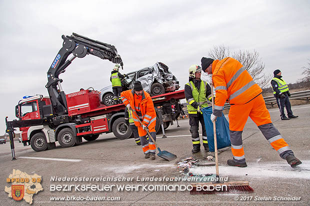 20170210 Massenunfall auf der A2 Südautobahn RFb Wien Foto: © Stefan Schneider BFK Baden