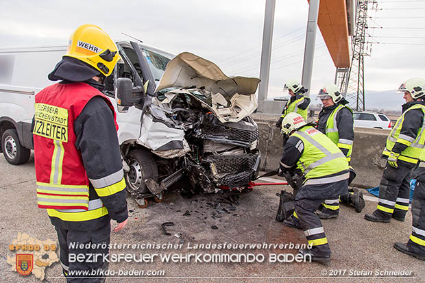 20170210 Massenunfall auf der A2 Südautobahn RFb Wien Foto: © Stefan Schneider BFK Baden