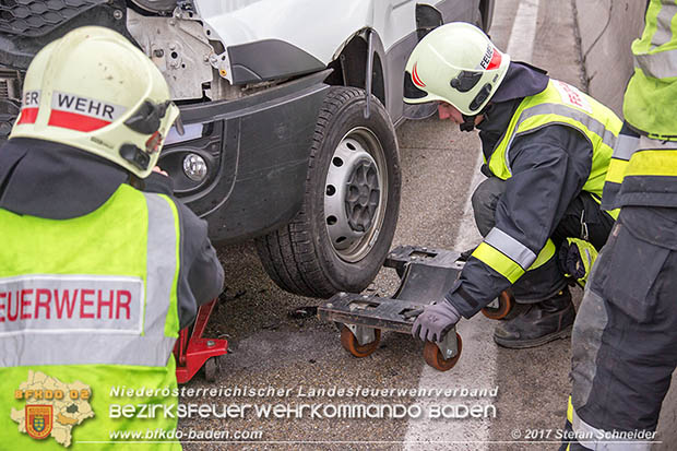 20170210 Massenunfall auf der A2 Südautobahn RFb Wien Foto: © Stefan Schneider BFK Baden