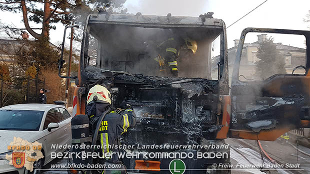 20170214 Müllwagen Lkw geriet in Baden Ortsteil Weikersdorf in Brand  Foto: © Stefan Schneider FF Baden-Stadt