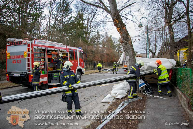 20170217 LKW Unfall in Bad Voeslau  Foto: © Daniel Wirth