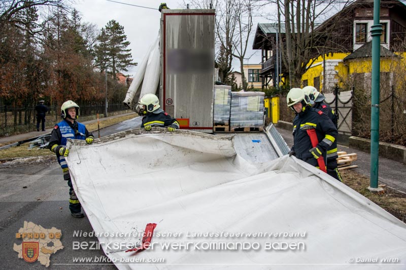20170217 LKW Unfall in Bad Voeslau  Foto: © Daniel Wirth