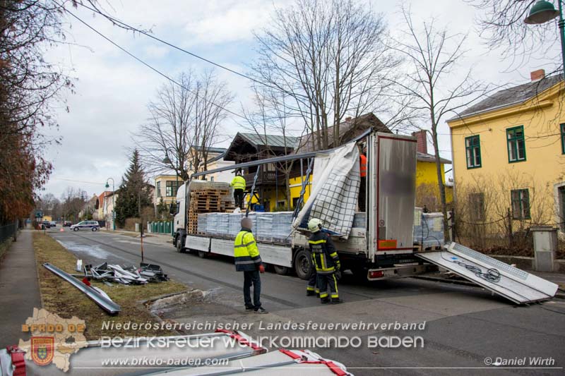 20170217 LKW Unfall in Bad Voeslau  Foto: © Daniel Wirth