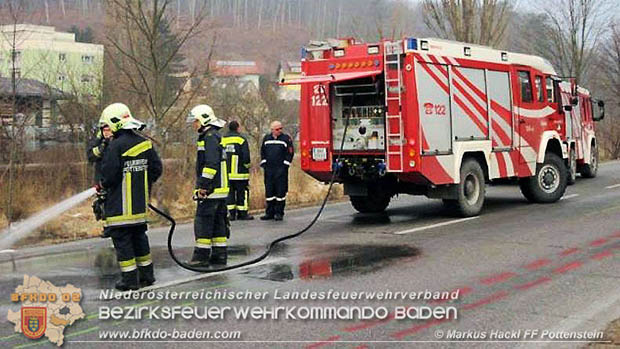 20170217 Verkehrsunfall auf der LB18 in Pottenstein  Foto: © ASB oeA Markus Hackl