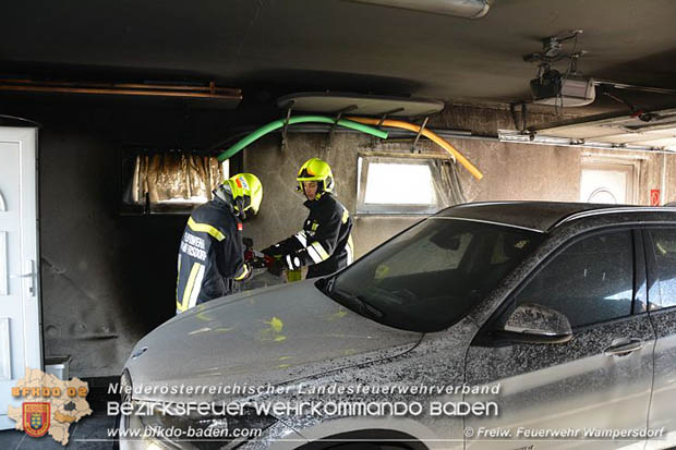 20170304 „Hoverboard" in einer Garage in Wampersdorf abgebrannt Foto: © Christian Blueml 20170304 „Hoverboard" in einer Garage in Wampersdorf abgebrannt Foto: © Christian Blueml