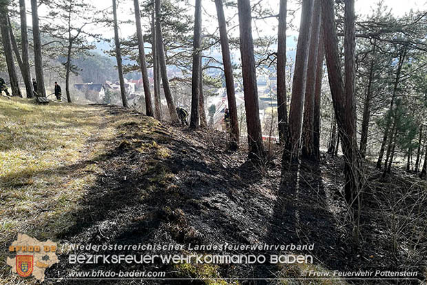 20170307 Flurbrand auf der "Popp-Wiese" in Pottenstein Foto: © FF Pottenstein 20170307 Flurbrand auf der "Popp-Wiese" in Pottenstein Foto: © FF Pottenstein