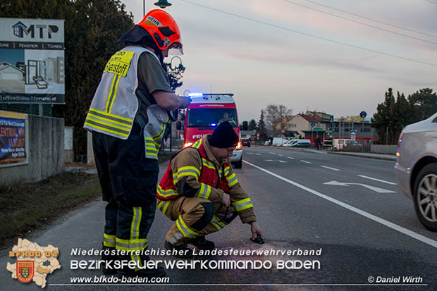 20170313 unbekannter ausgelaufener Schadstoff in Kottingbrunn Foto: © Daniel Wirth 20170313 unbekannter ausgelaufener Schadstoff in Kottingbrunn Foto: © Daniel Wirth