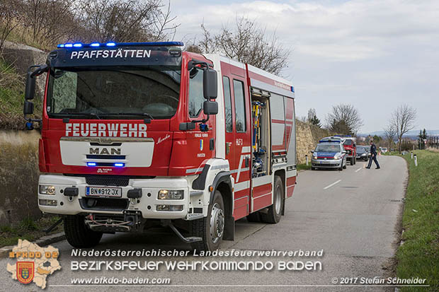 20170321 Klein Lkw prallt gegen Unterführung in Pfaffstätten  Foto: © Stefan Schneider