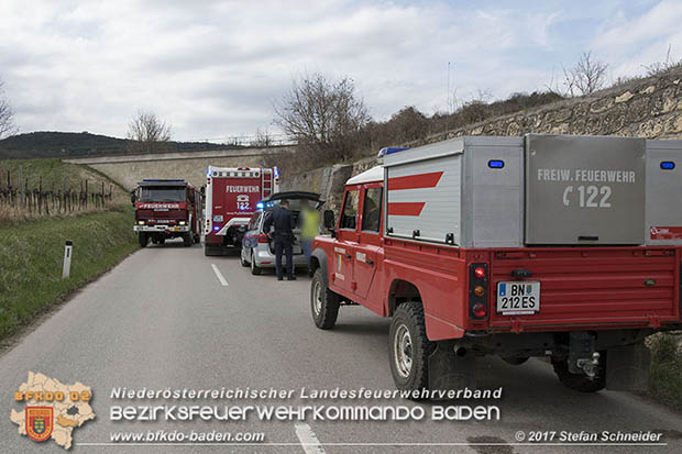20170321 Klein Lkw prallt gegen Unterführung in Pfaffstätten  Foto: © Stefan Schneider