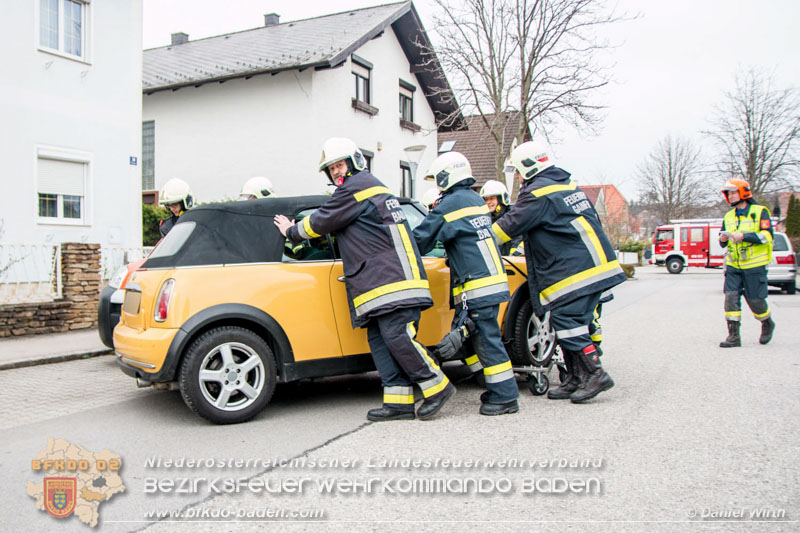 20170324 VU Menschenrettung Gainfarn Foto: © Daniel Wirth 20170324 VU Menschenrettung Gainfarn Foto: © Daniel Wirth