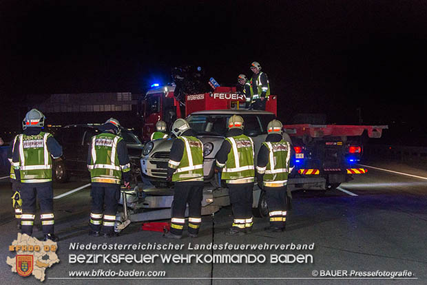 20170325 Verkehrsunfall mit mehreren Fahrzeugen auf der A2 Südautobahn  Foto: © Manfred Bauer Pressefotografie